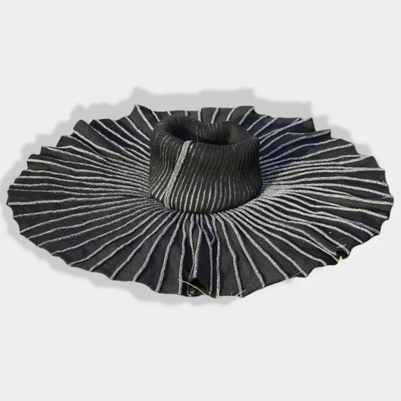 Striped Knitted Midi Skirt - Picture 3 of 6